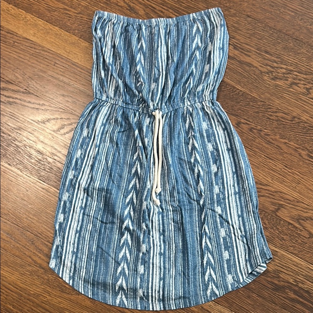 Billabong Denim Blue and white strapless beach/pool coverup